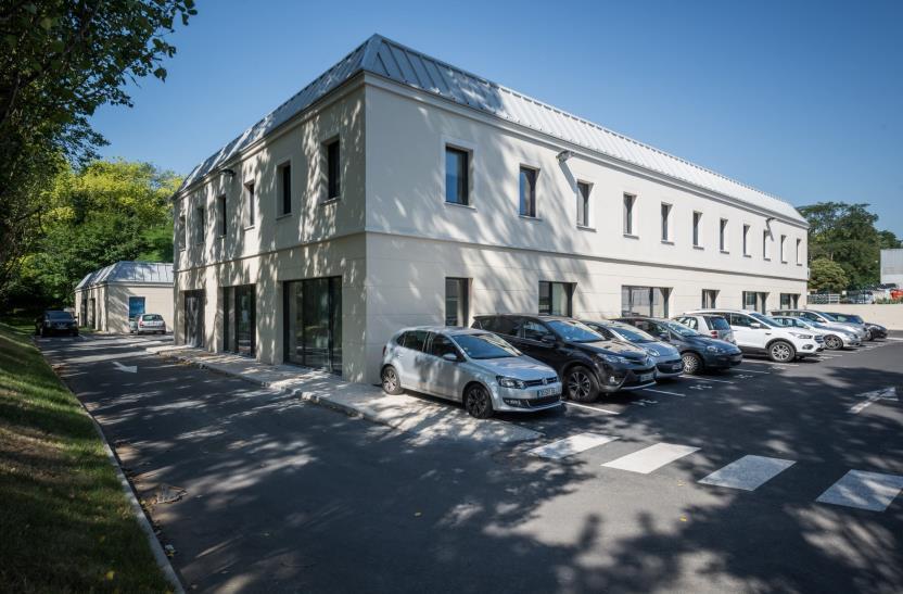 Immeuble de bureaux à Blanc Mesnil (93). Groupe BMG
